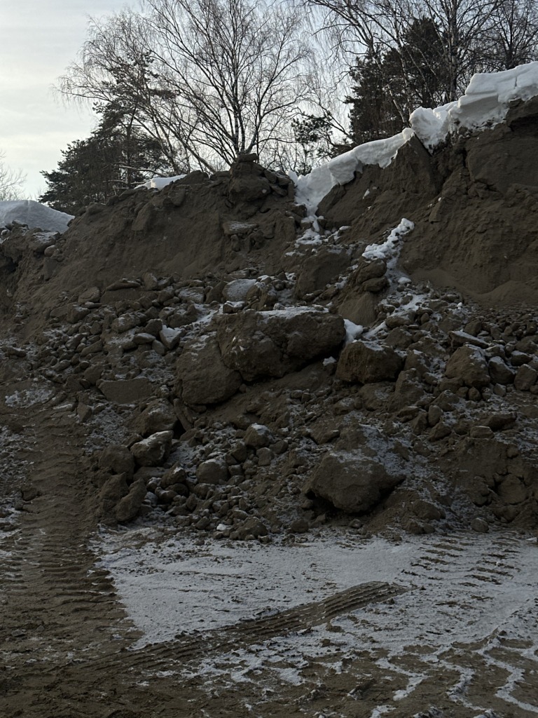 85 768x1024